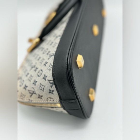 Louis Vuitton Monogram Mini Lin Alma Long Handbag - Picture 10 of 14